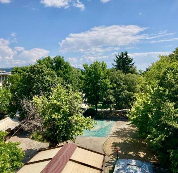 Пансион Balkan Aparts