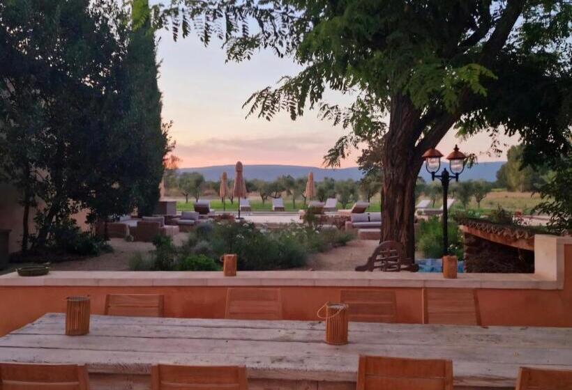 بنسيون Bastide Des 7 Sœurs