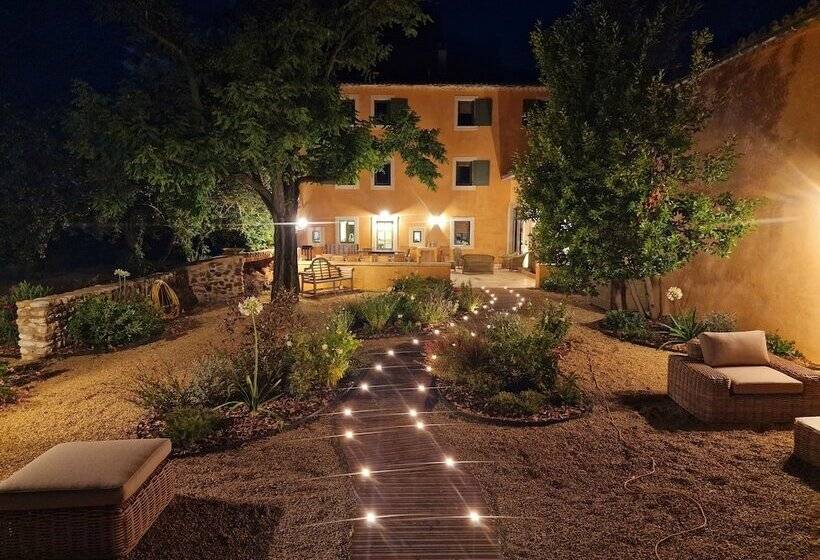 פנסיון Bastide Des 7 Sœurs