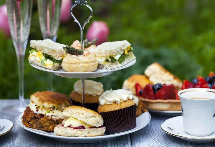 بنسيون Ceylonia Airport Transit