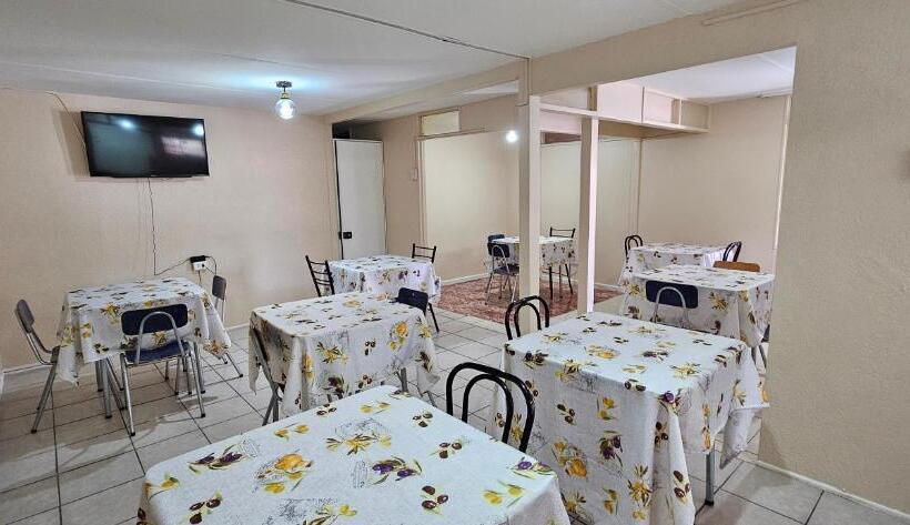 펜션 Ganbaru Holeteria Hostal Lenguado