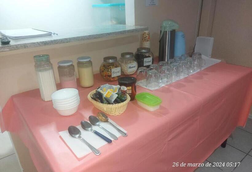 Пансион Ganbaru Holeteria Hostal Lenguado