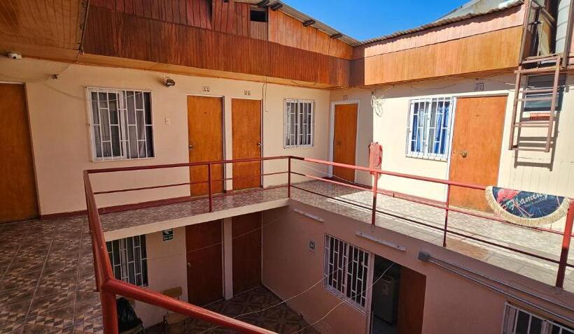 펜션 Ganbaru Hotelería Hostal Gabriela