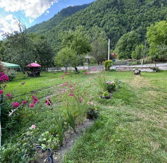 پانسیون Guest House Mariami