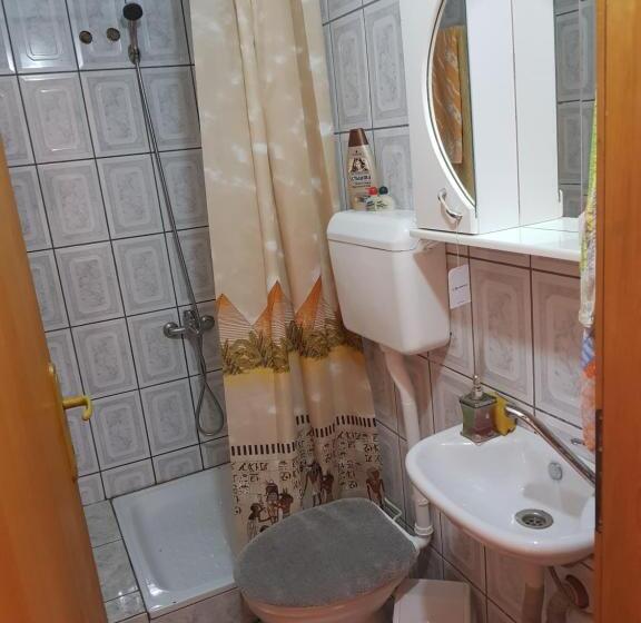 پانسیون Guesthouse Roof