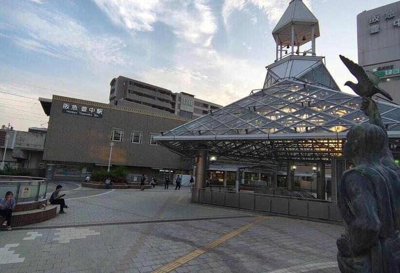 بنسيون エアポートマジカ