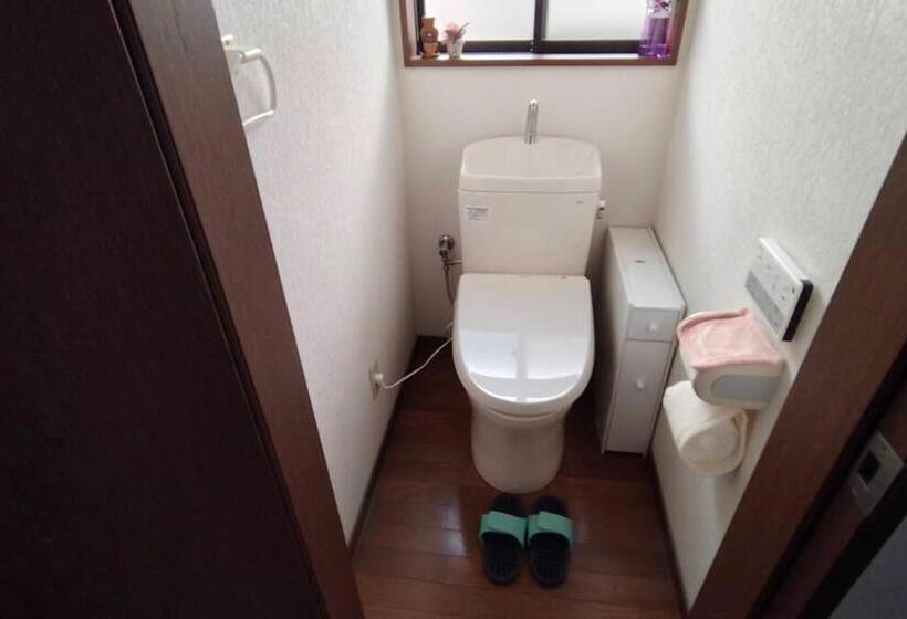 بنسيون エアポートマジカ