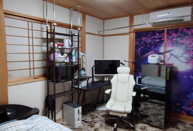 بنسيون エアポートマジカ