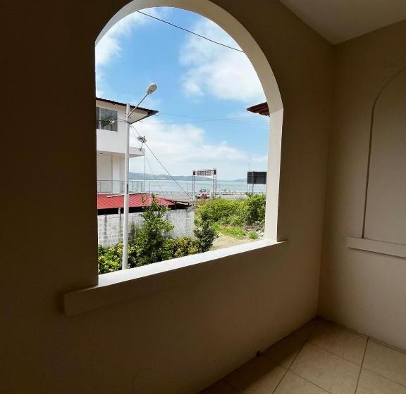 פנסיון Hostal Luxuria Place