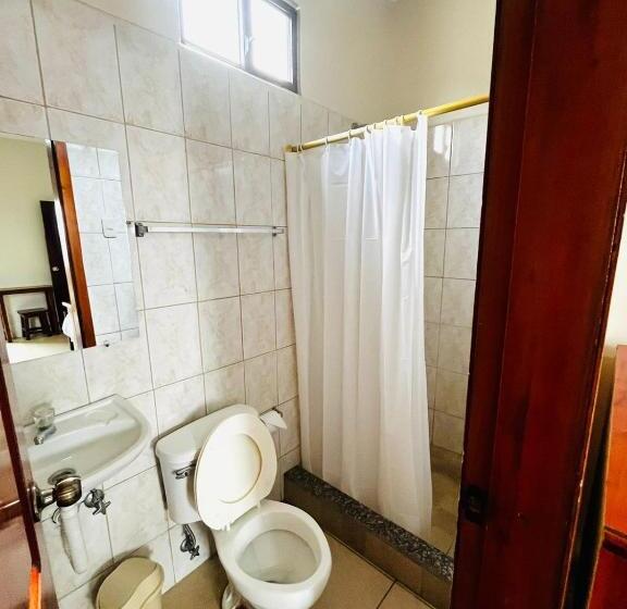 پانسیون Hostal Luxuria Place