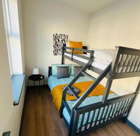بنسيون Kilburn Guest Rooms 167