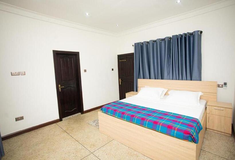 פנסיון Lc Lodge & Event Centre