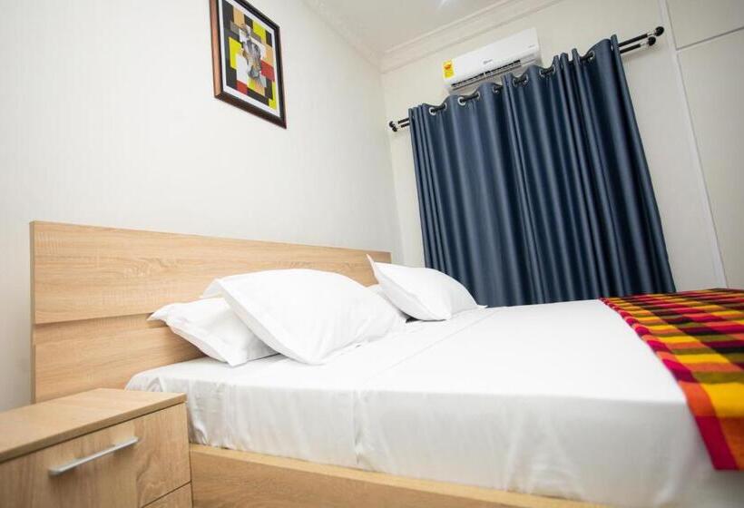 بنسيون Lc Lodge & Event Centre