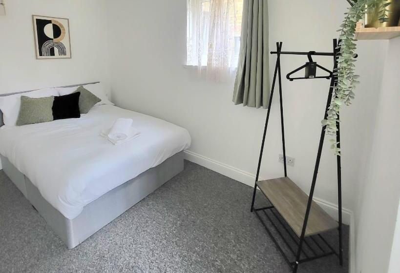 ペンション London En Suite Double Rooms Leytonstone E11