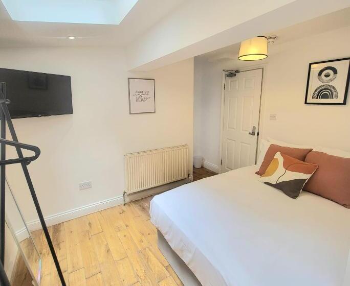 ペンション London En Suite Double Rooms Leytonstone E11