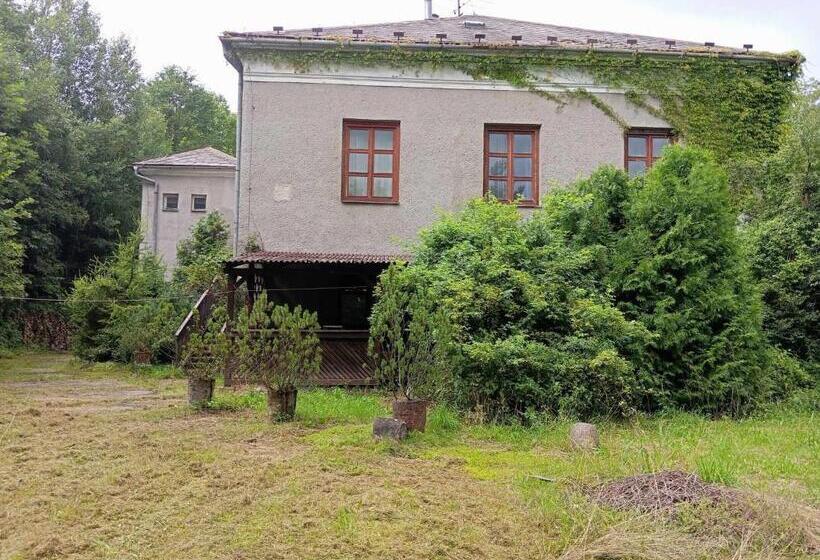 膳宿费 Stará škola Třílůžkový Pokoj V Pohodlí A Klidu