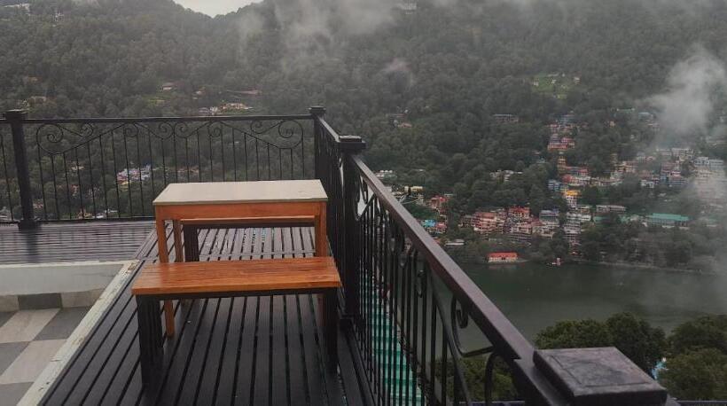 Yayawar Hotel Nainital
