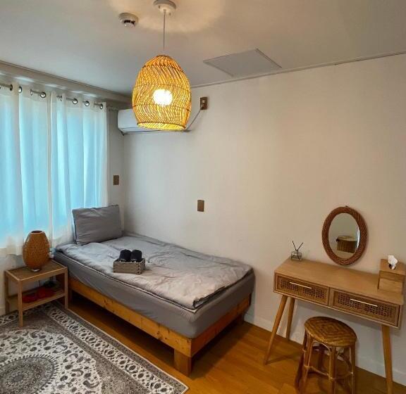 Hostel Hello Hamdeok