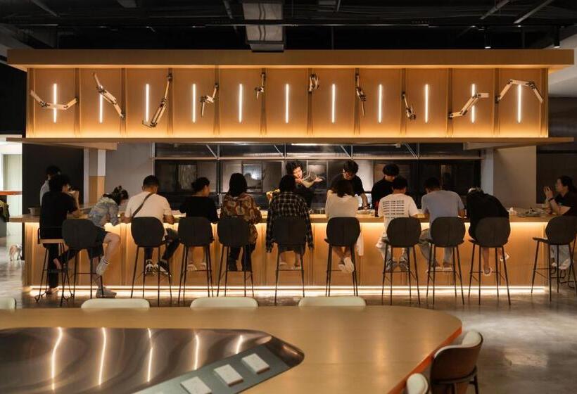 هاستل 吃山02救赎青年旅店