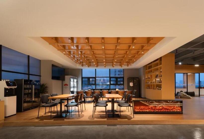 هاستل 吃山02救赎青年旅店