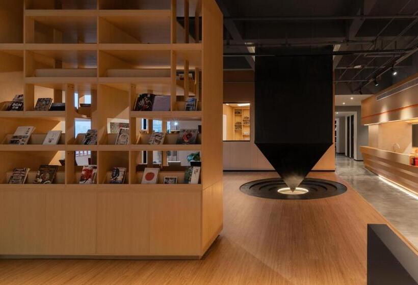 هاستل 吃山02救赎青年旅店