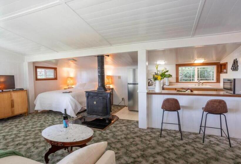 호스텔 Dennen S Victorian Farmhouse