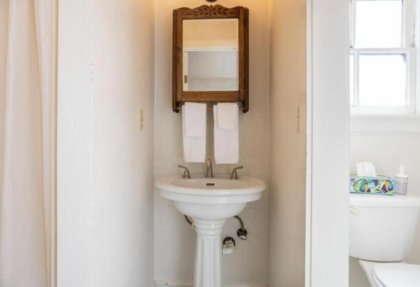 호스텔 Dennen S Victorian Farmhouse