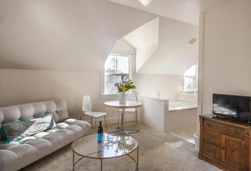 호스텔 Dennen S Victorian Farmhouse