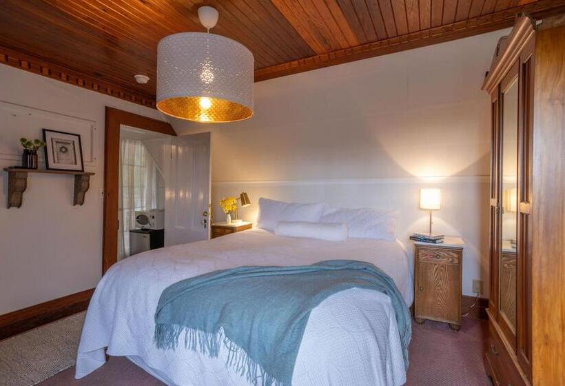 호스텔 Dennen S Victorian Farmhouse