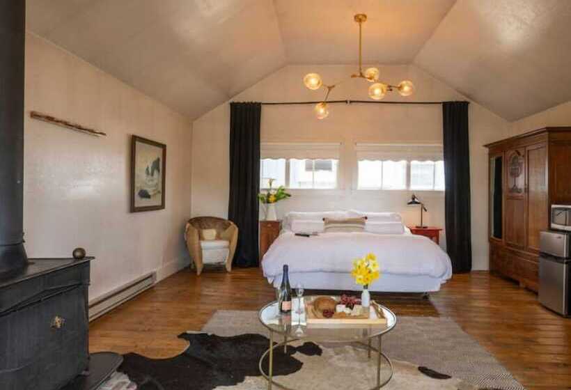 호스텔 Dennen S Victorian Farmhouse