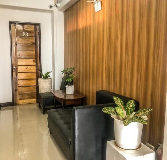 هاستل Leila Pension House