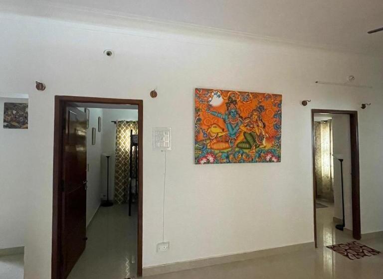 הוסטל Neha S Homestay