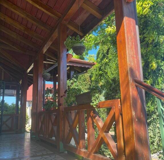 فندق صغير Oaki Lake