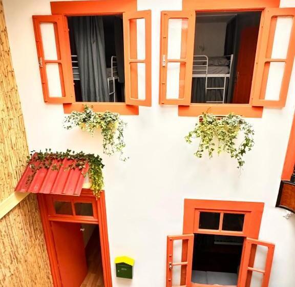 هاستل Samba Guesthouse