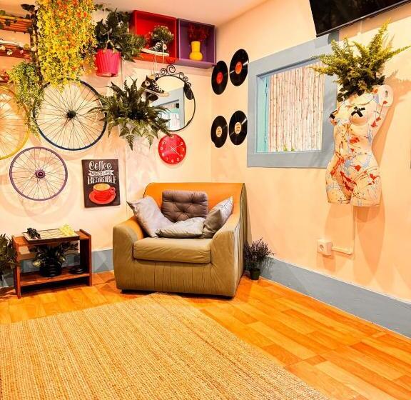 هاستل Samba Guesthouse