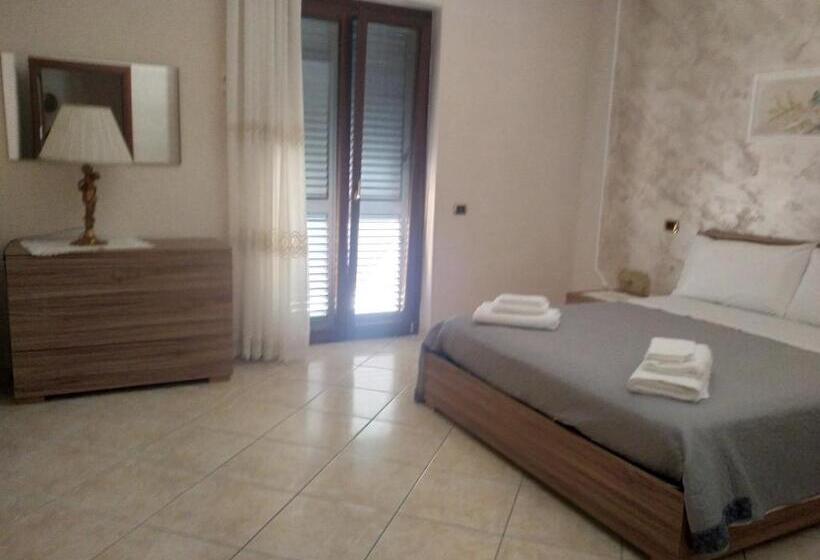 مبيت وإفطار Turisti A Casa Mia