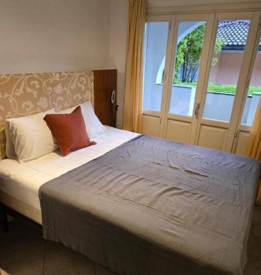 مبيت وإفطار Villa Cremonesi, Lago Di Como