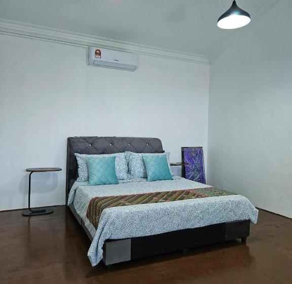 Canal River Riverfront Homestay Jalan Pengkalan Chepa Kota Bharu