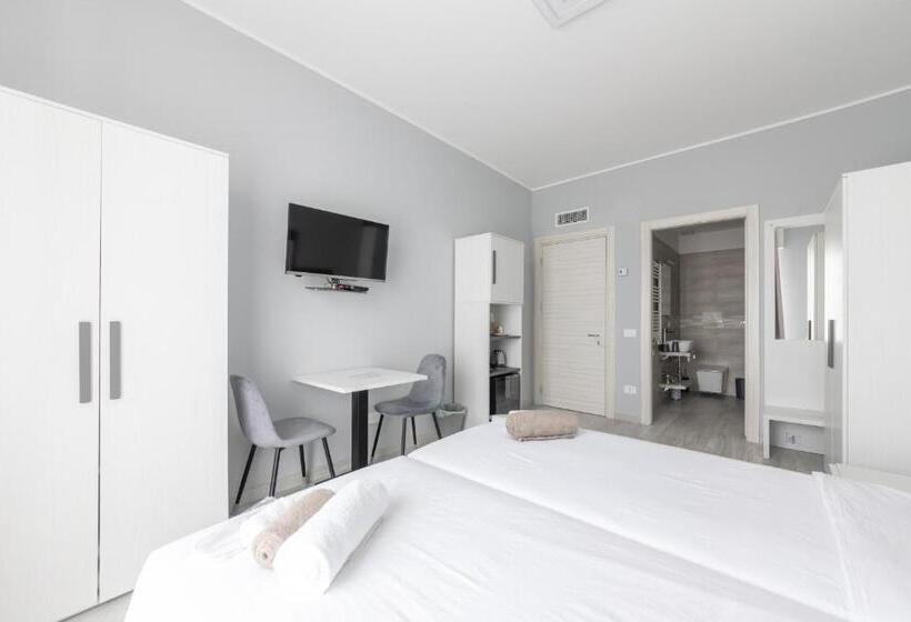 Chezromyk 2 The K B&b