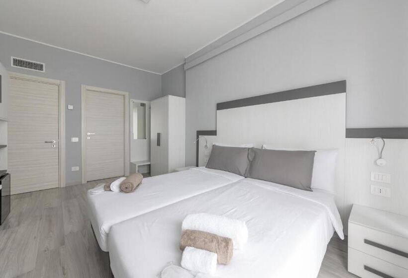 Chezromyk 2 The K B&b