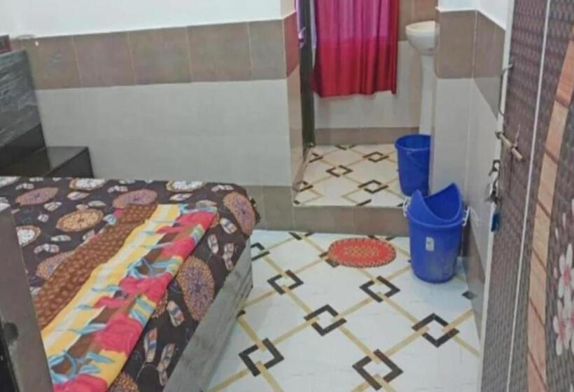 Goroomgo Hotel Sahu Rooms , Ayodhya