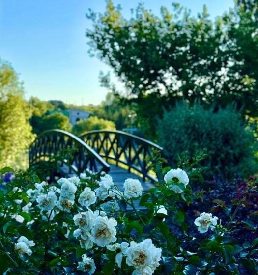 هتل резиденція на водяному млині