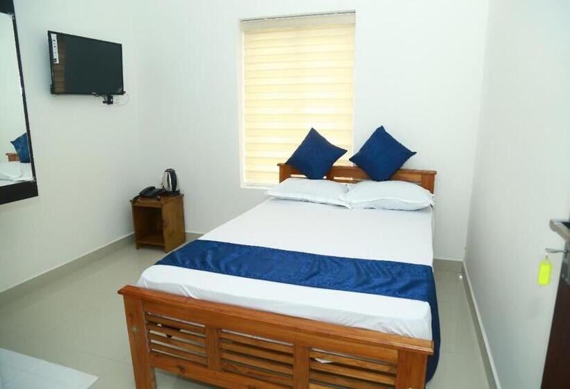ホテル Airport Cochin Royal Residency
