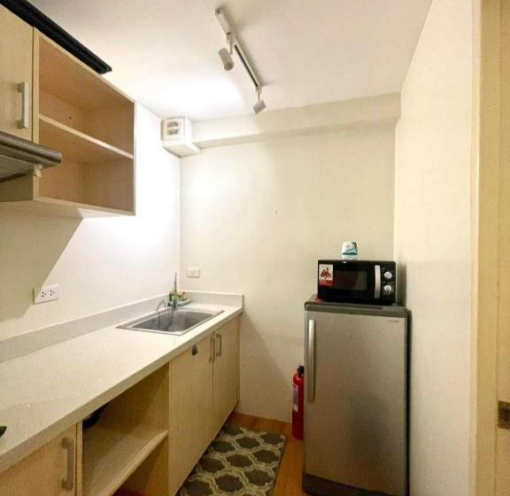 هتل کپسول Noelz Staycation