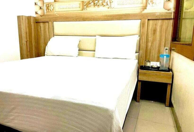 호텔 Del Fox Holidays At 5 Minute Vfs New Delhi