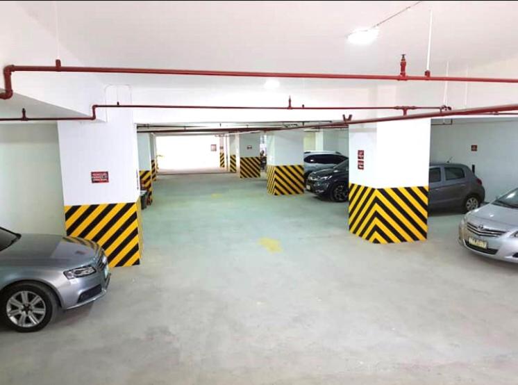 هتل Deluxe Room With King Bed And Balcony At Kandi Palace