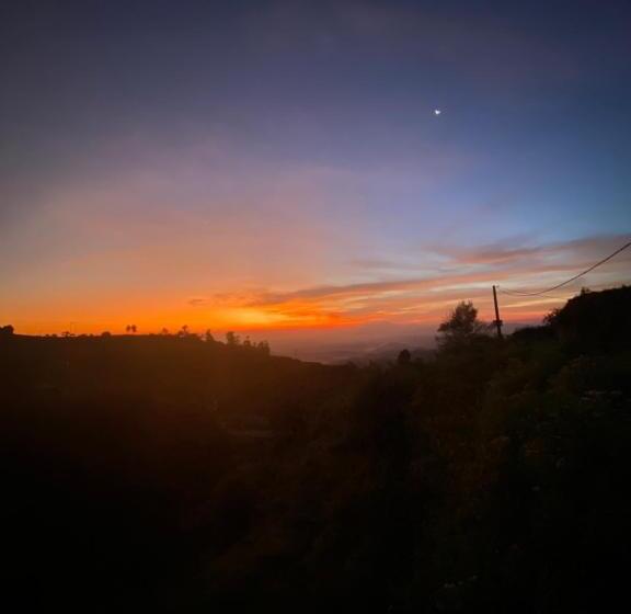 酒店 Delvins Lodge