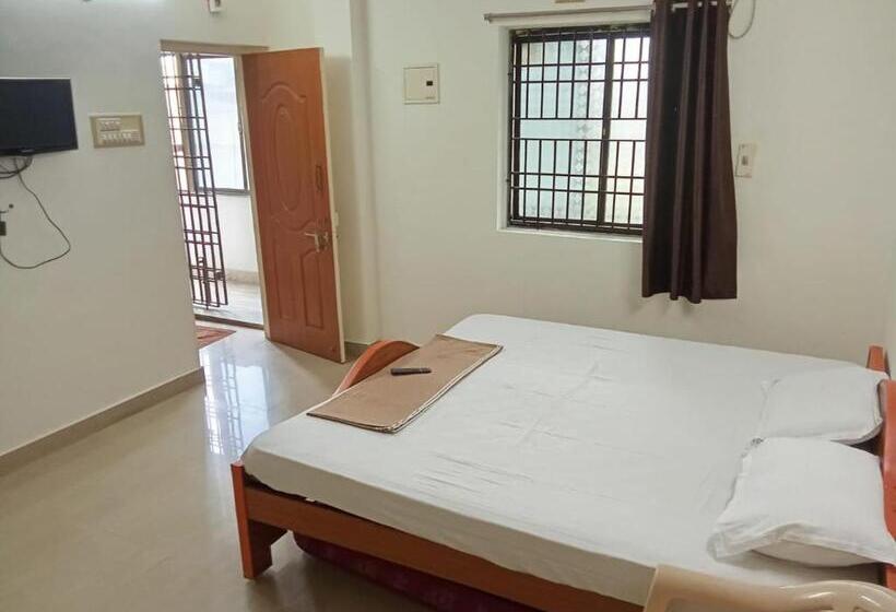 ホテル Eswar Residency