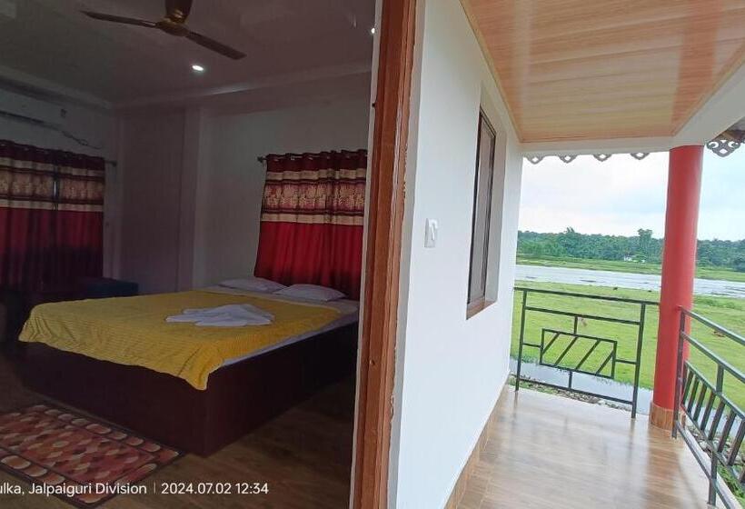 בית מלון כפרי Gangotri Resort