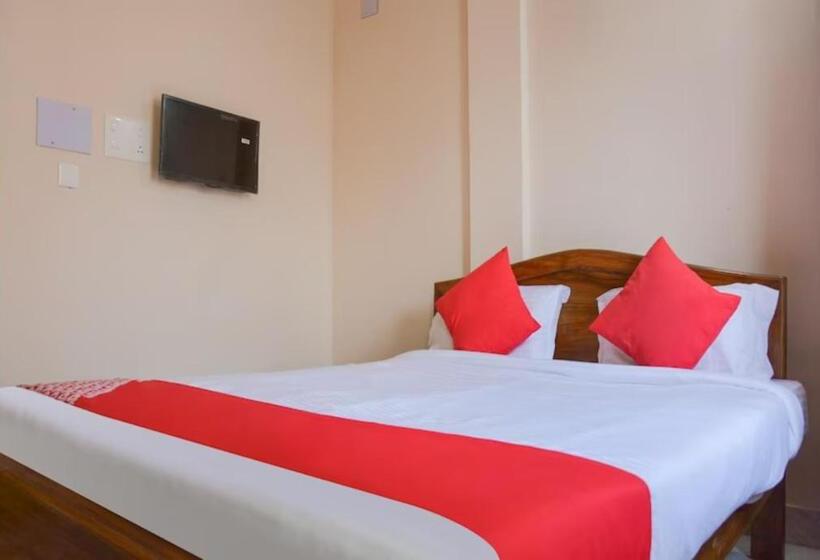 Отель Goroomgo Caroline Homestay Bhubaneswar